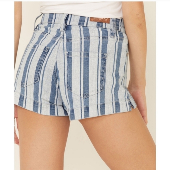 SHYANNE Woman’s Striped High Rise Denim Shorts Sz 32 - Picture 3 of 11
